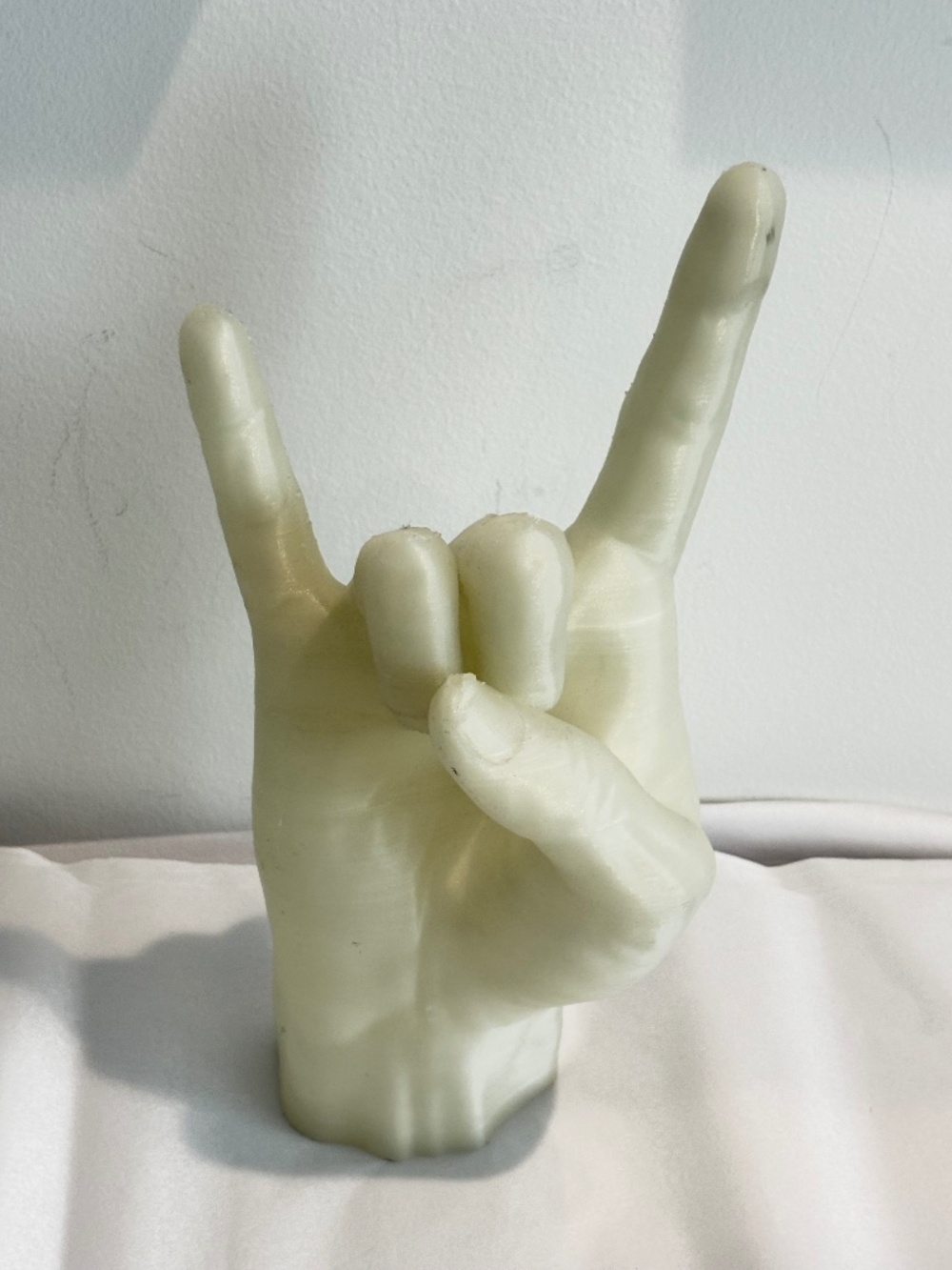 3D printed statue 'Rock-on' hand gesture Glow in the Dark biopolymer decorative